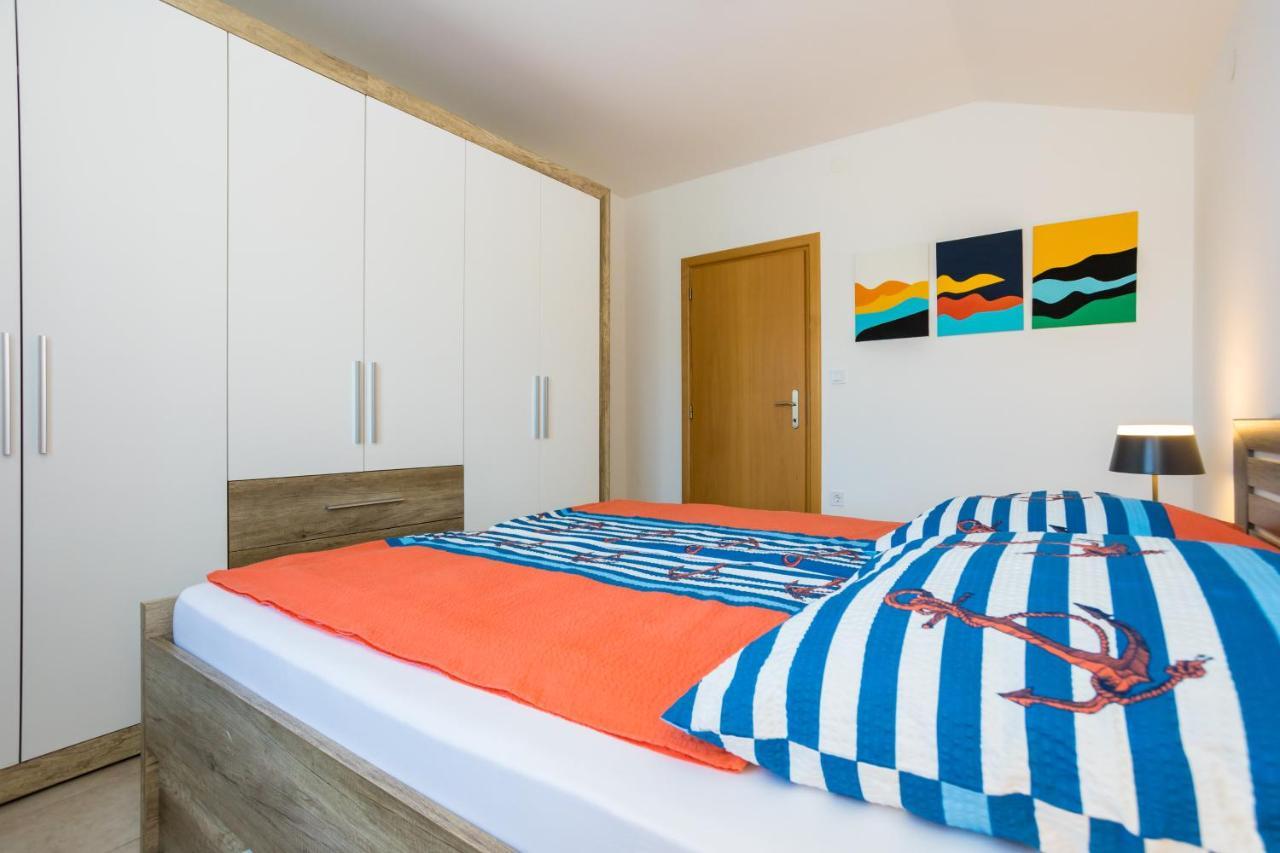 Apartments Sara Milohnici Екстер'єр фото